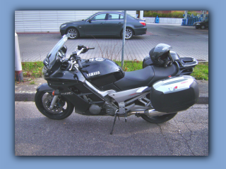 Luis's Yamaha FJR.jpg